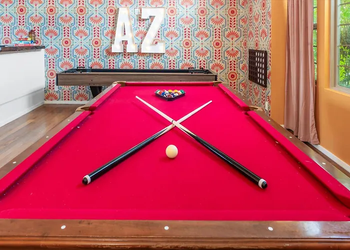Holiday home Sleeps 16 Sport Court Heated Pool Putt Putt Peoria
