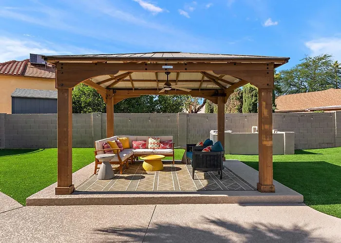 Sleeps 16 Sport Court Heated Pool Putt Putt Peoria