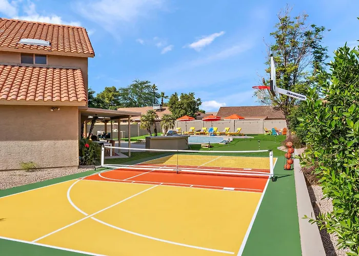 Holiday home Sleeps 16 Sport Court Heated Pool Putt Putt *