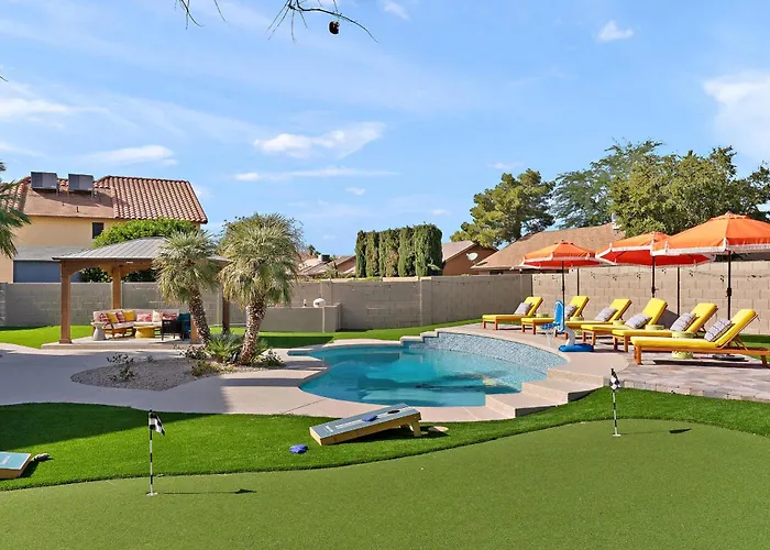 Sleeps 16 Sport Court Heated Pool Putt Putt *
